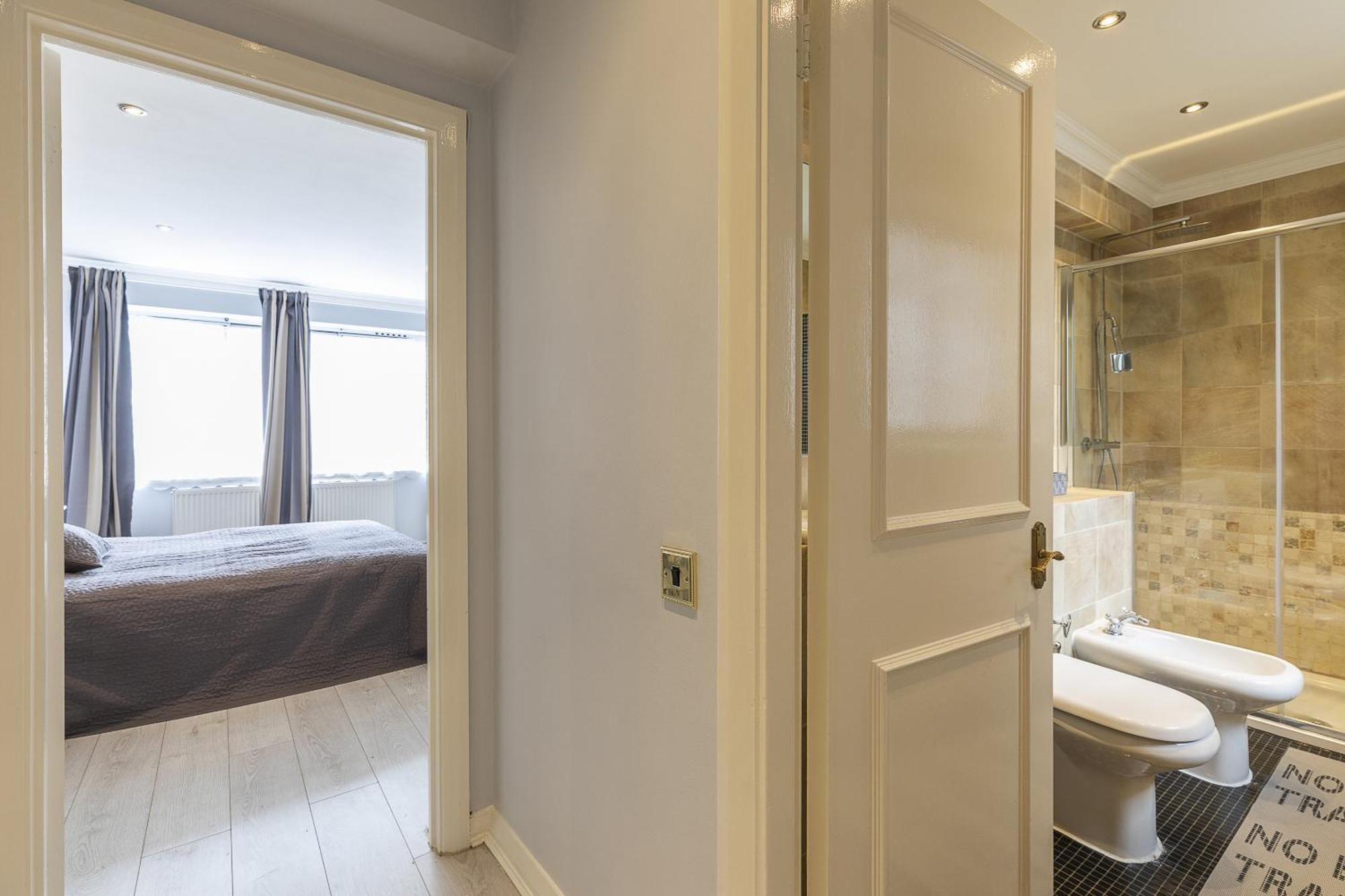 Gorgeous 4 Bedrooms Apartment Near Hyde Park And Oxford St Londres Exterior foto